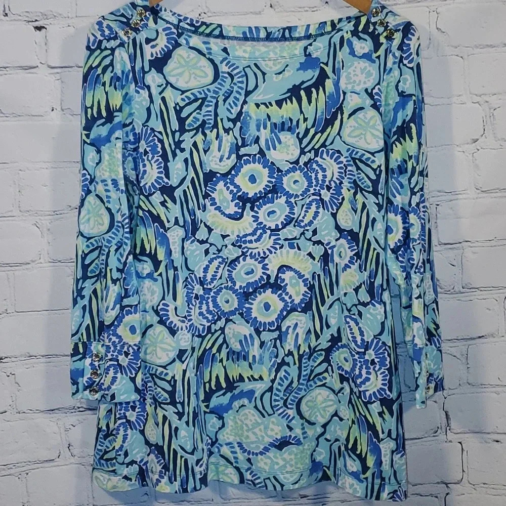 Lilly Pulitzer Blue and‎ Green Sand Dollar Under The Sea Top 3/4 Sleeve Size M